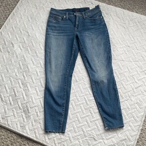 Lucky Brand Women's mid rise Skinny Ava Jeans in Blue